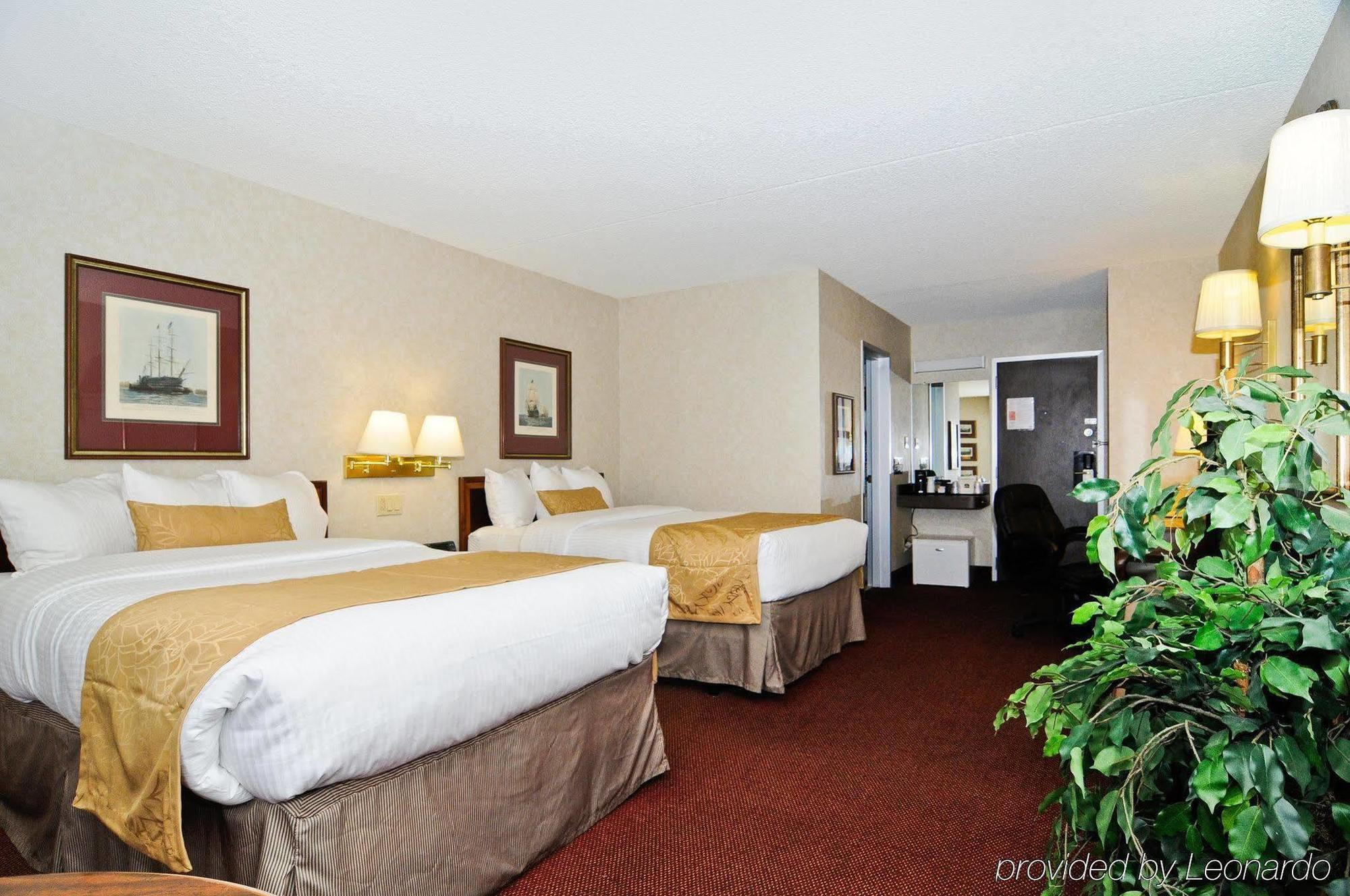 Western Executive Plaza Hotel