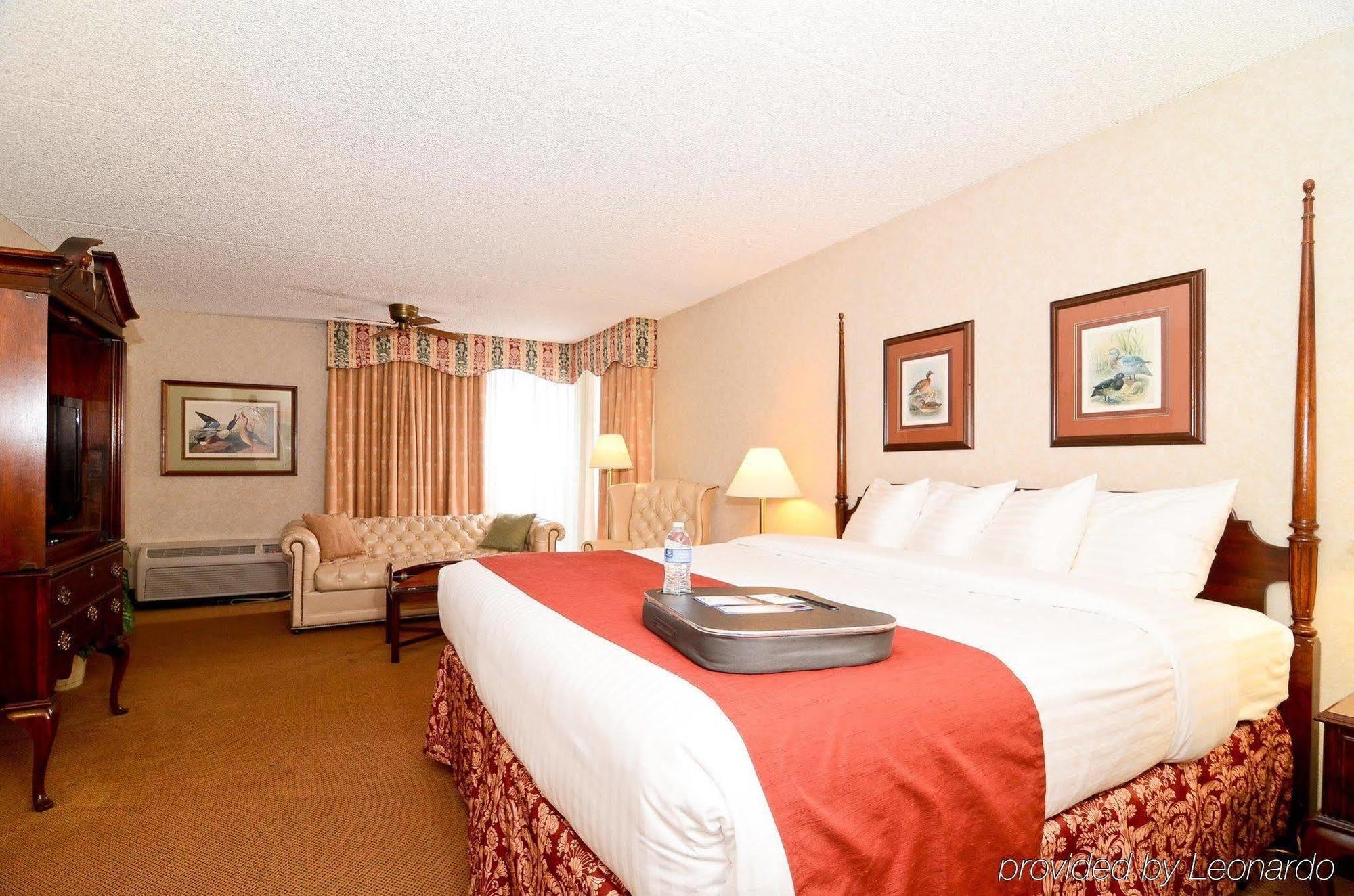 Western Executive Plaza 3*